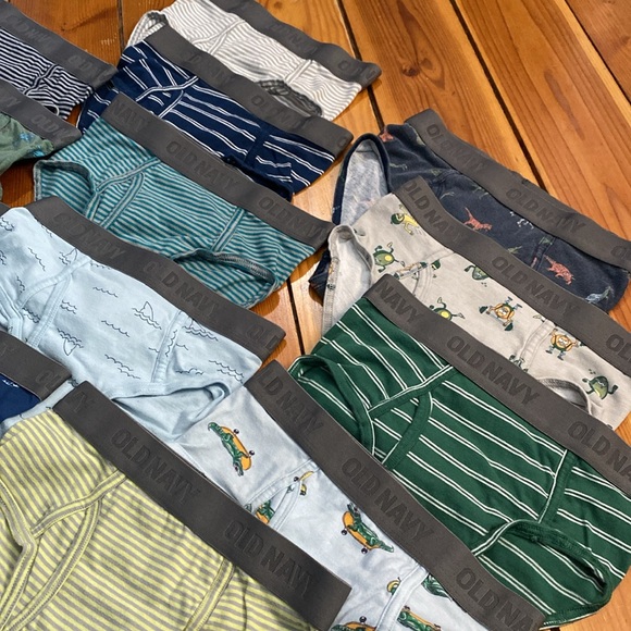 Boys Old Navy Briefs - Picture 3 of 4